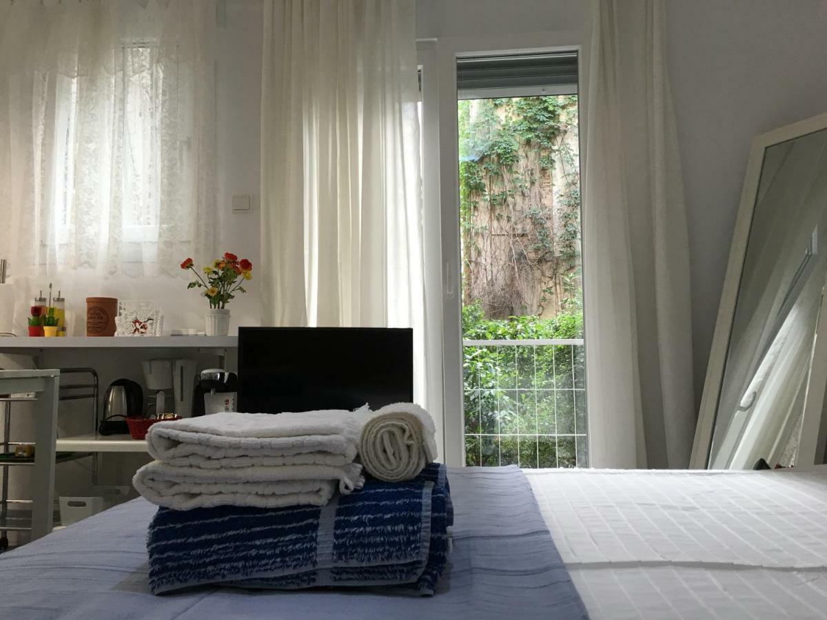 Newly Renovated Apt In Kolonaki Atenas Exterior foto