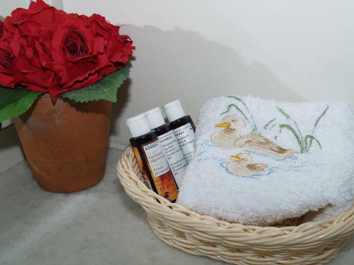 Newly Renovated Apt In Kolonaki Atenas Exterior foto